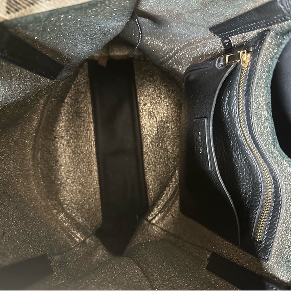 Botkier Black Leather Tote with zipper trim detail - Picture 4 of 7